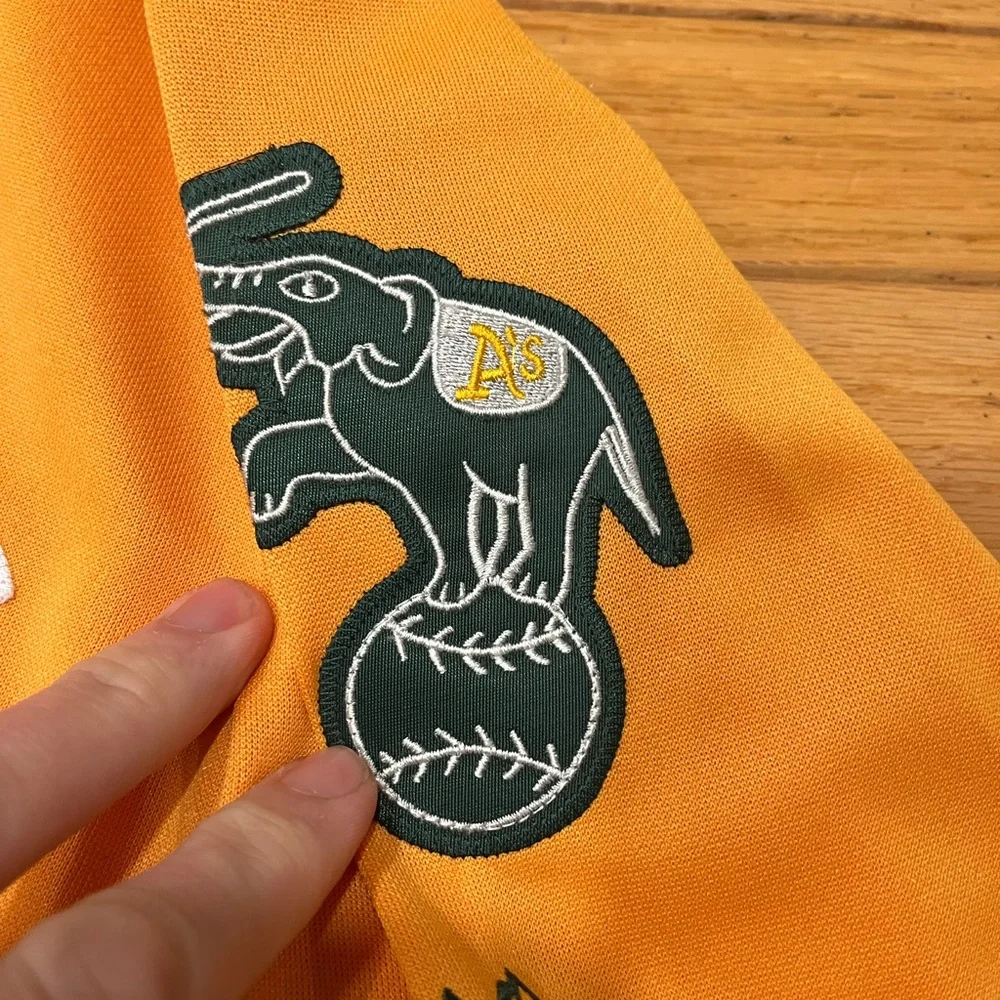 AUTHENTIC MAJESTIC 40 , OAKLAND A'S ATHLETICS FLEX BASE Jersey BNWT Old Stock - Picture 4 of 8